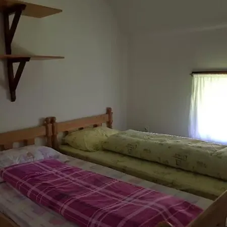 Vikendica Lenka * Jahorina